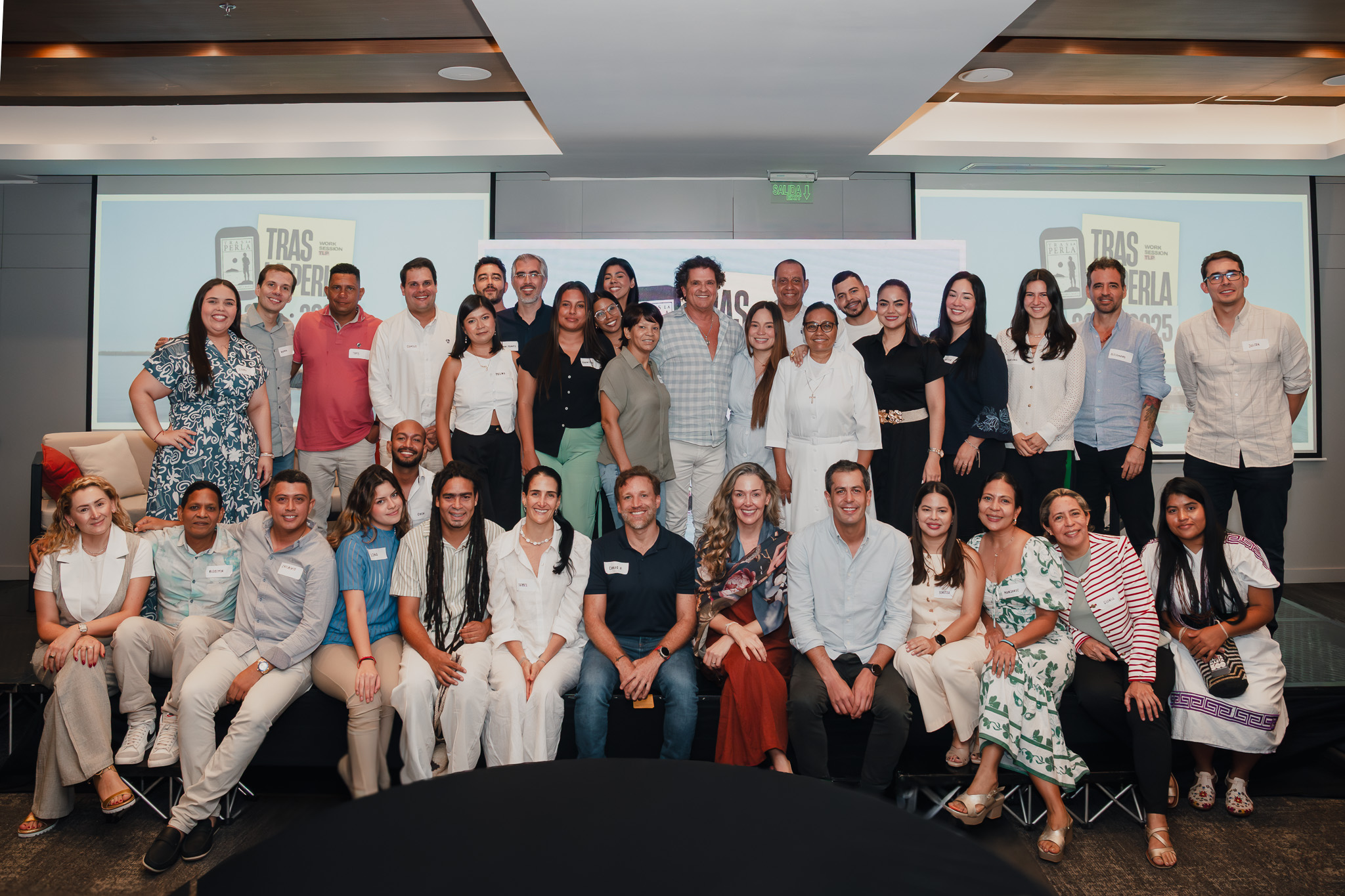 Fundación de Carlos Vives y Claudia Elena celebran 10 años de trabajo por  Santa Marta - carlosvives.com